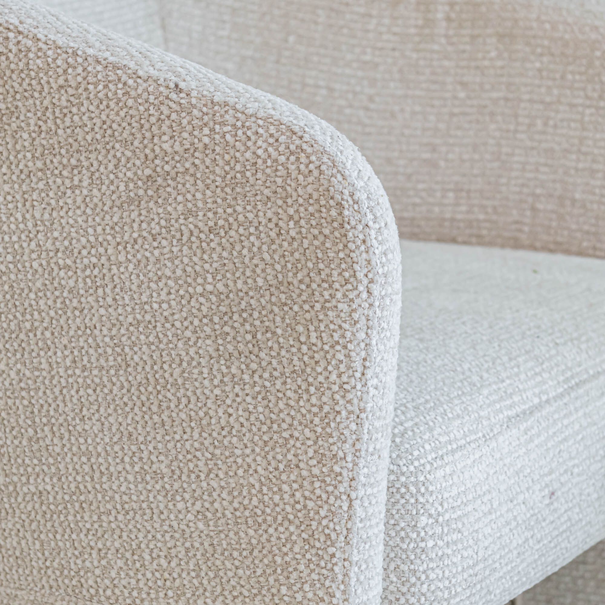 SENEZ - Chaise de repas contemporaine avec accoudoirs en tissu - beige
