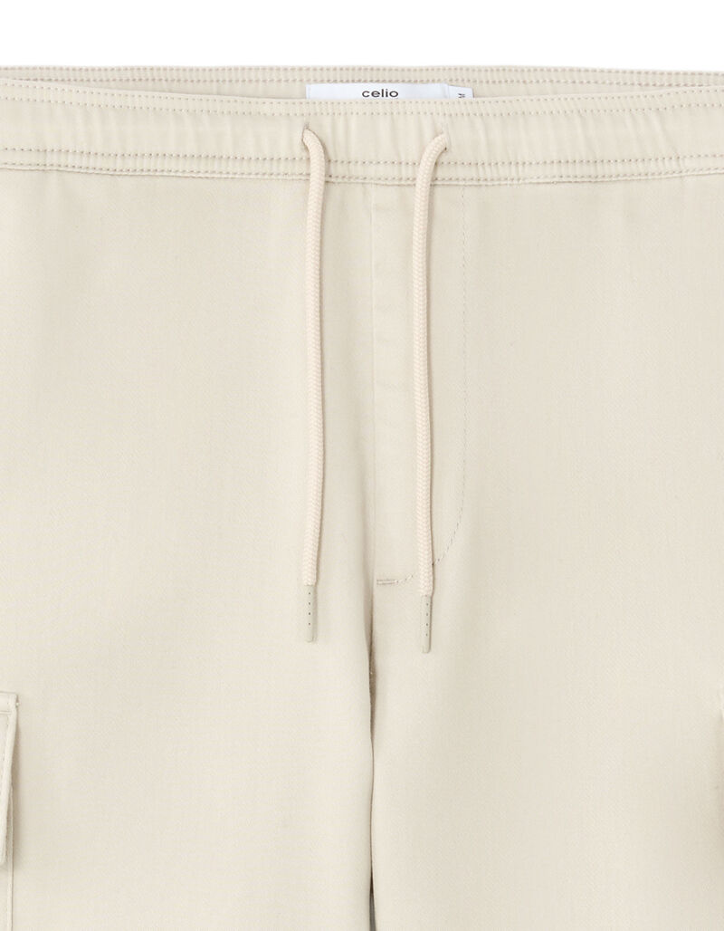 Stretch Cotton Cargo Shorts - Beige
