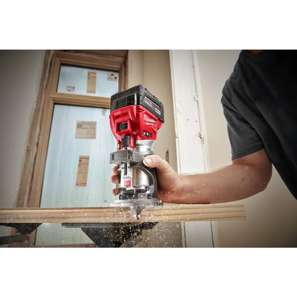 Milwaukee M18 Fuel 18V Lithium-Ion Brushless Cordless Compact Router With Plunge Base - 48-10-5601 - Image 11 Milwaukee M18 Fuel 18V Lithium-Ion Brushless Cordless Compact Router With Plunge Base - 48-10-5601 - Image 11