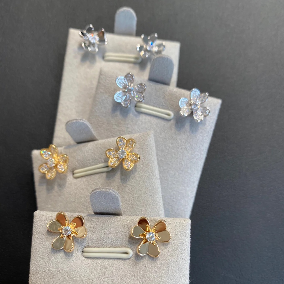 VCA Stud Frivole Earrings - Original Replica Club