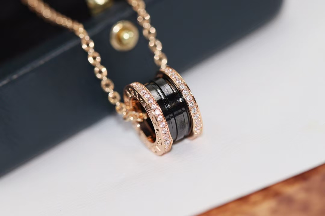 Bvlgari B.zero1 Necklace - Ceramic & Diamond - Original Replica Club