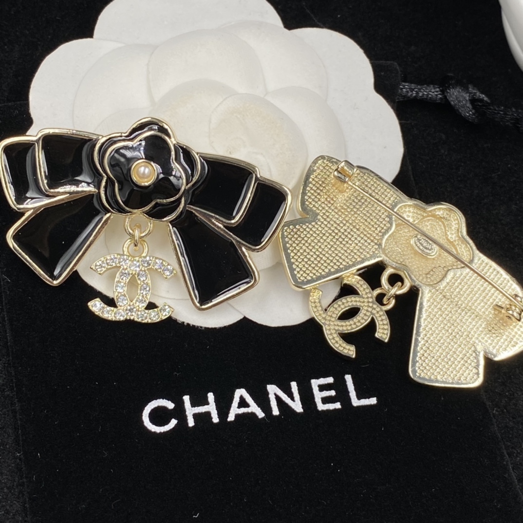 Chanel Camellia Black White Enamel Bow Brooch - Original Replica Club