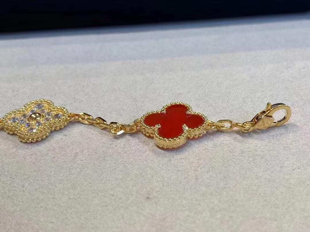VCA Red Carnelian and Gold Vintage Alhambra Bracelet 5 Motifs - Original Replica Club