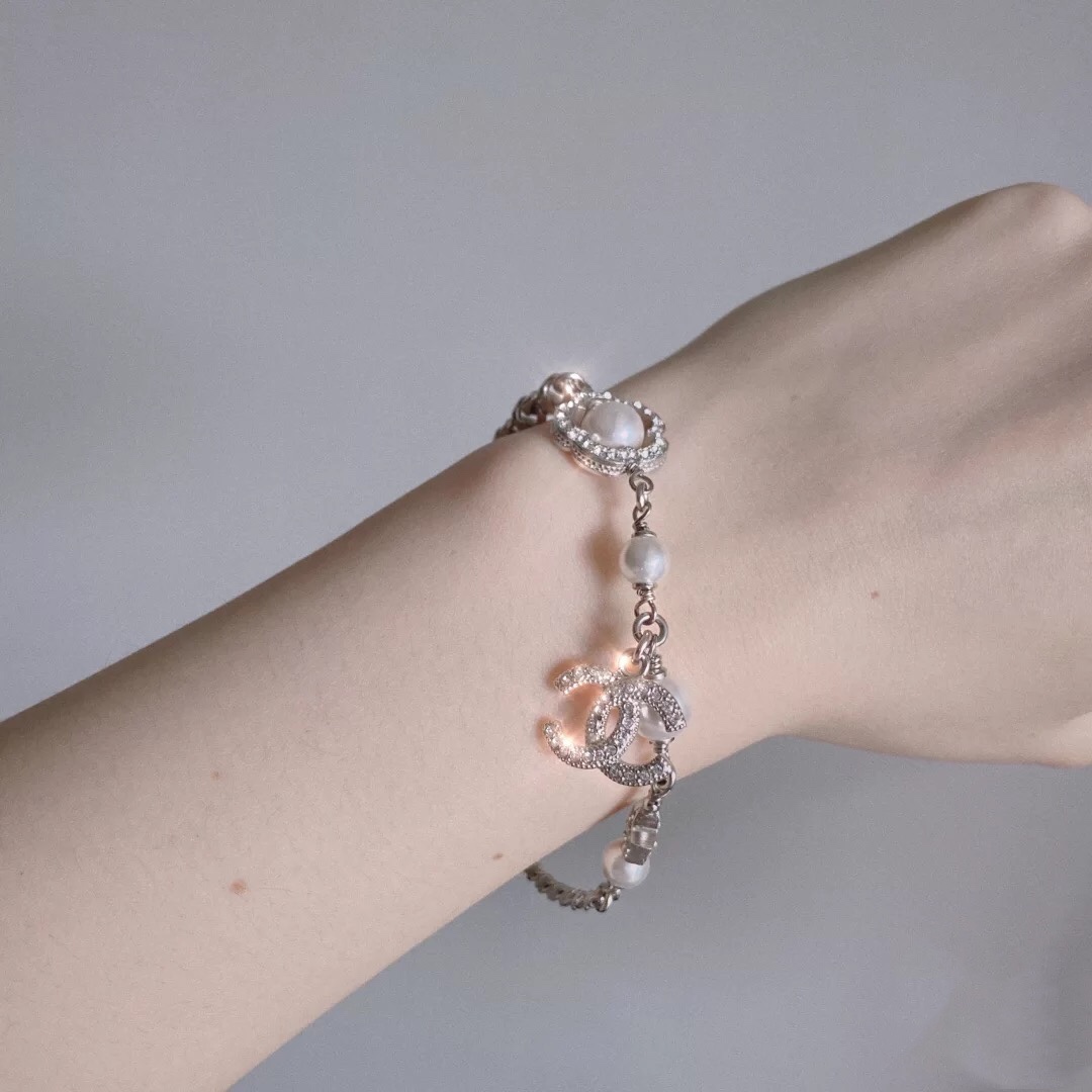 Chanel Flower Enhancer Pearl Bracelet Earrings Necklace - Original Replica Club