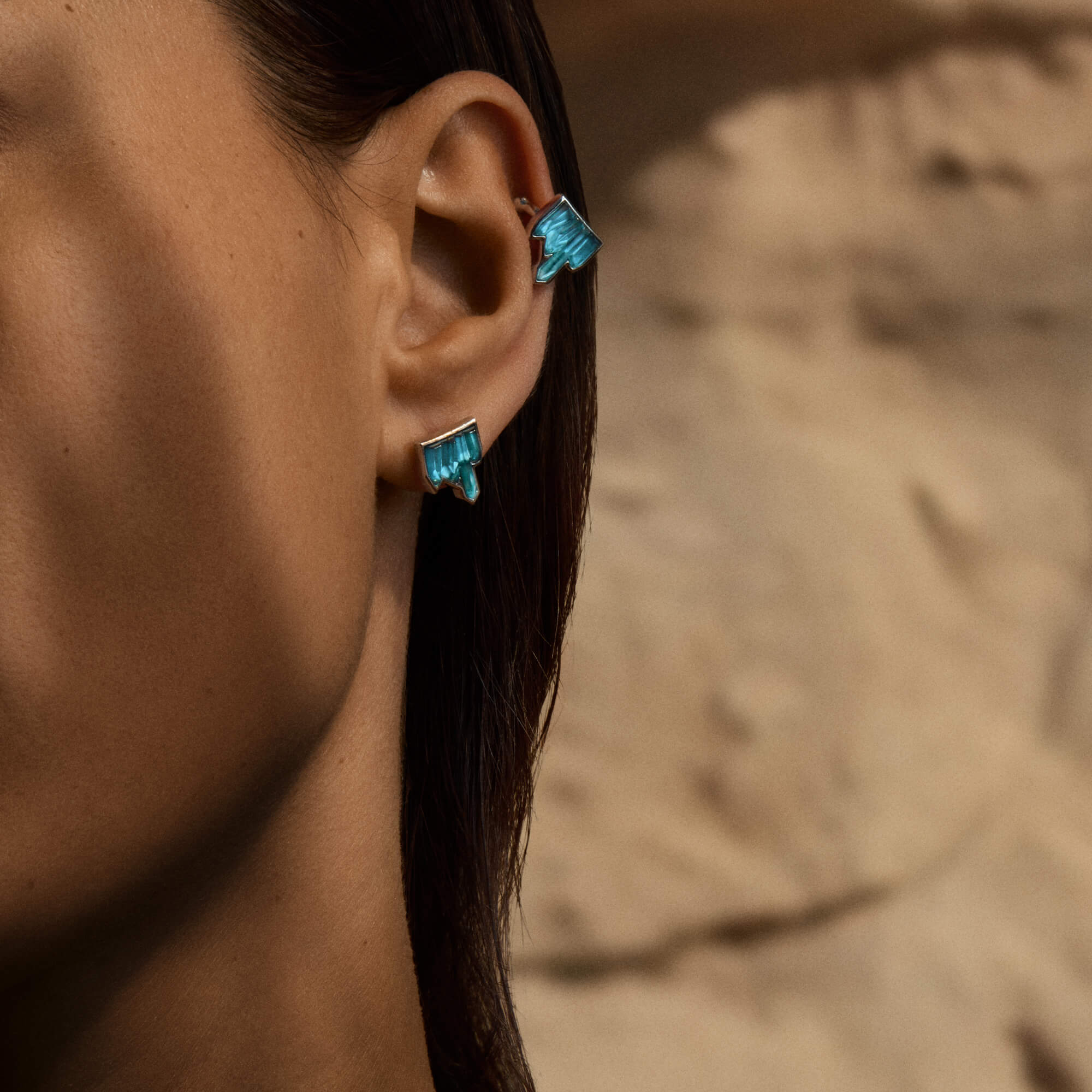 EARCUFF TERRAMINERAL - CRISTAL BLEU PERSÉPOLIS, ARGENT