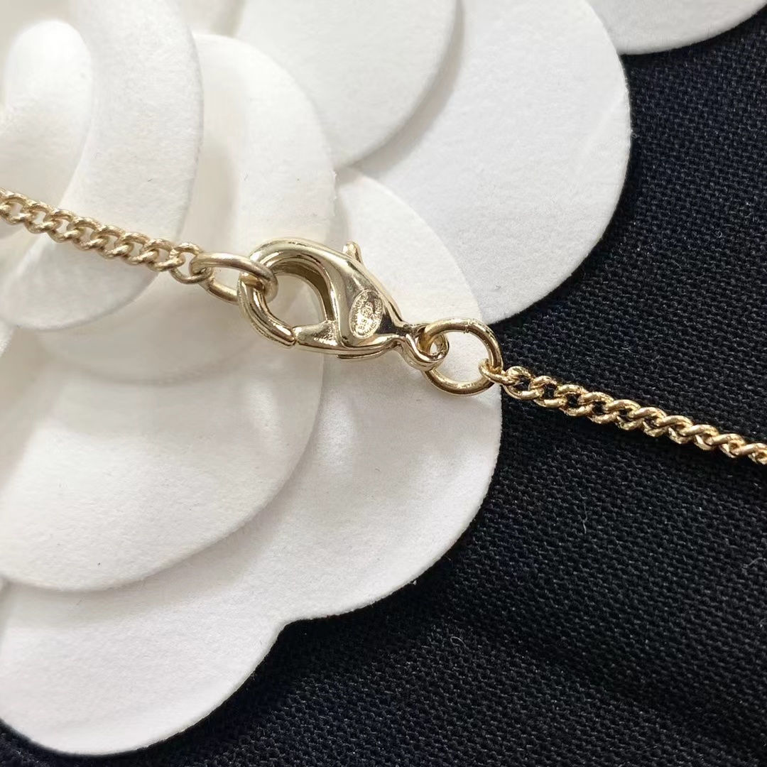 Chanel Minimalist Double C Pearl Drop Necklace - Original Replica Club