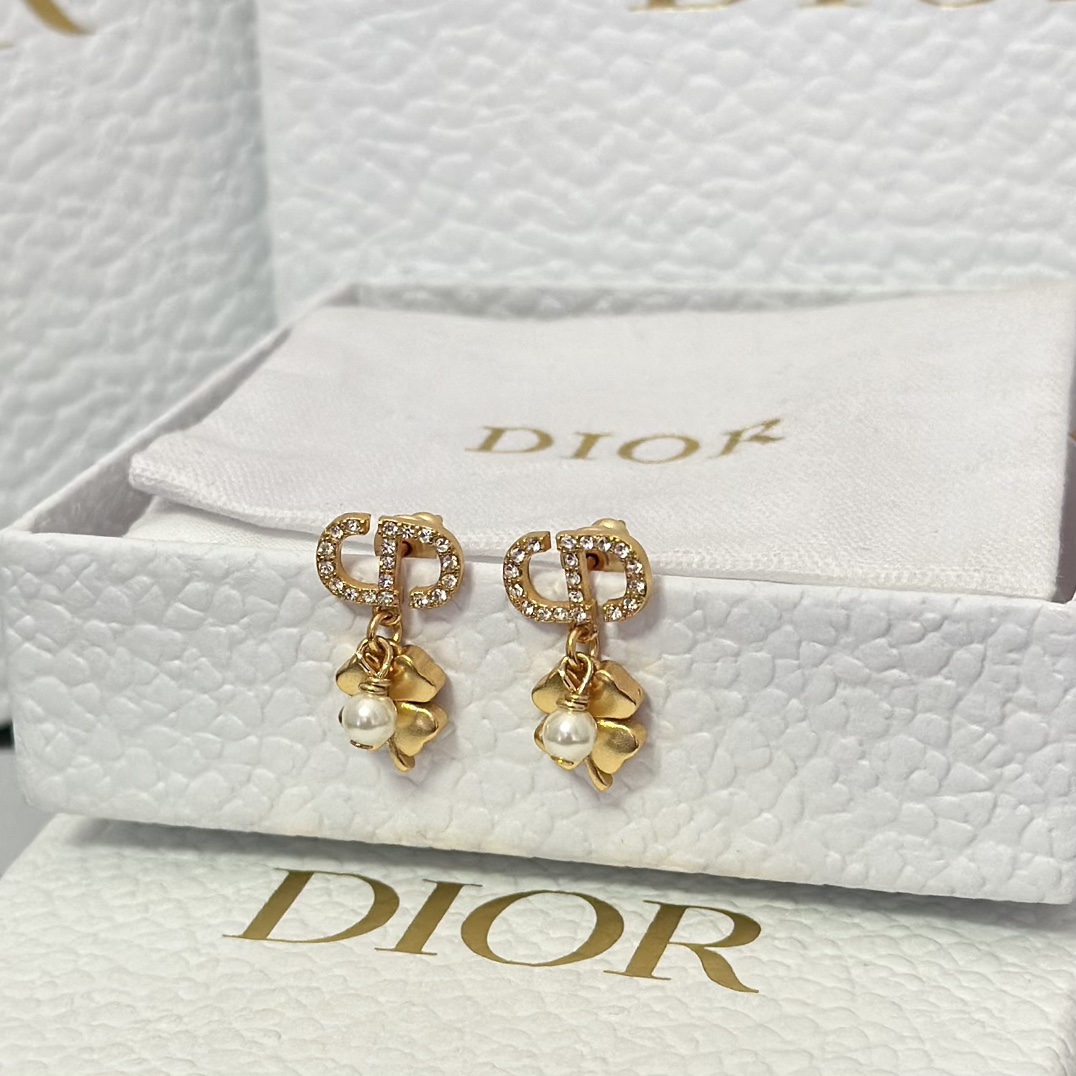 Dior Four Clover Pearl Earrings - Original Replica Club