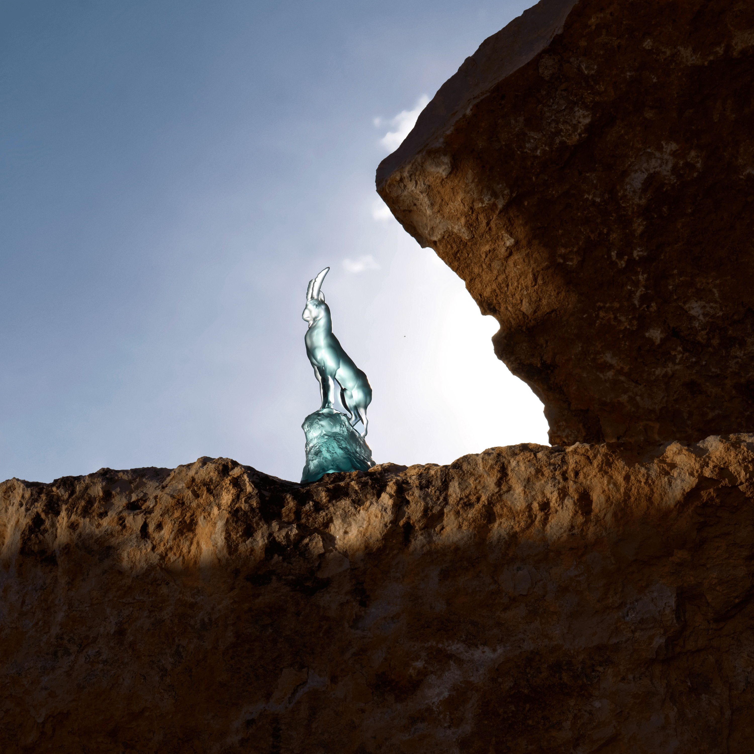 SCULPTURE BOUQUETIN - CRISTAL BLEU PERSÉPOLIS