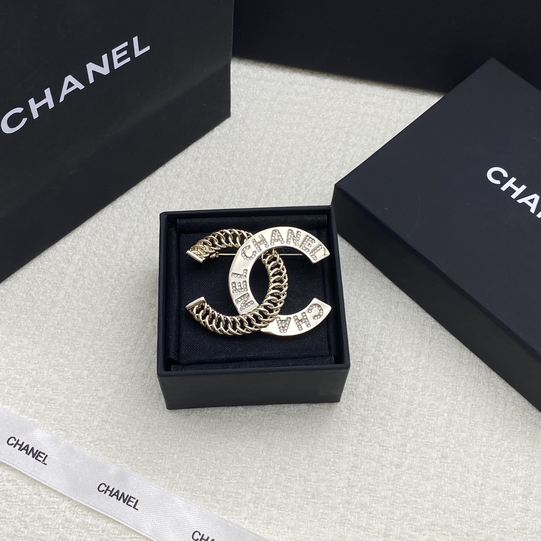 Chanel Light Gold Twist Monogram CC Brooch - Original Replica Club
