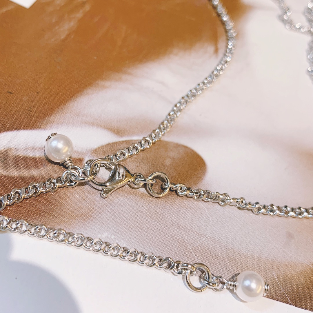 Chanel Minimalistic Star CC Pendant Silver Bracelet Necklace - Original Replica Club
