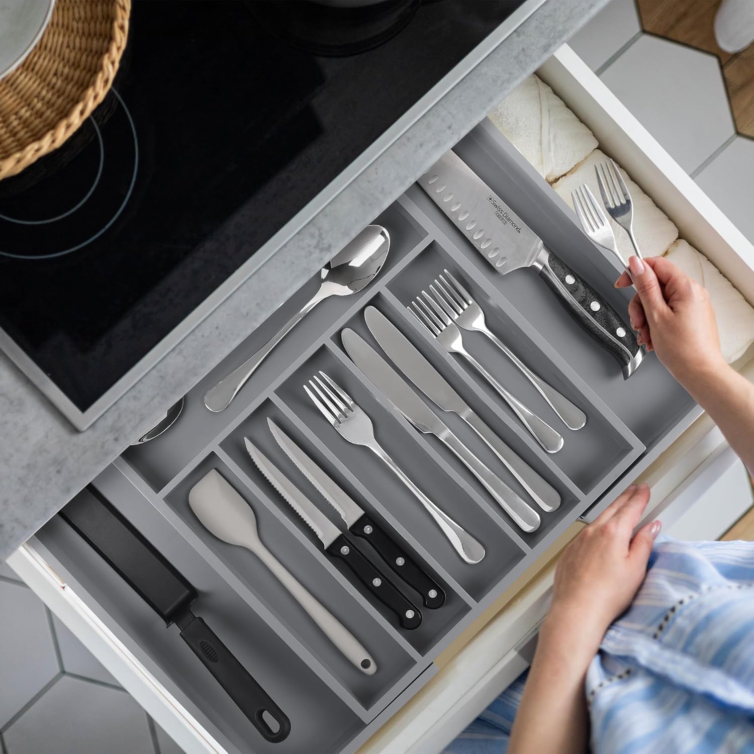 Large Premium Bamboo Silverware Organizer - Expandable Drawer Organizer & Utensil Organizer - 17