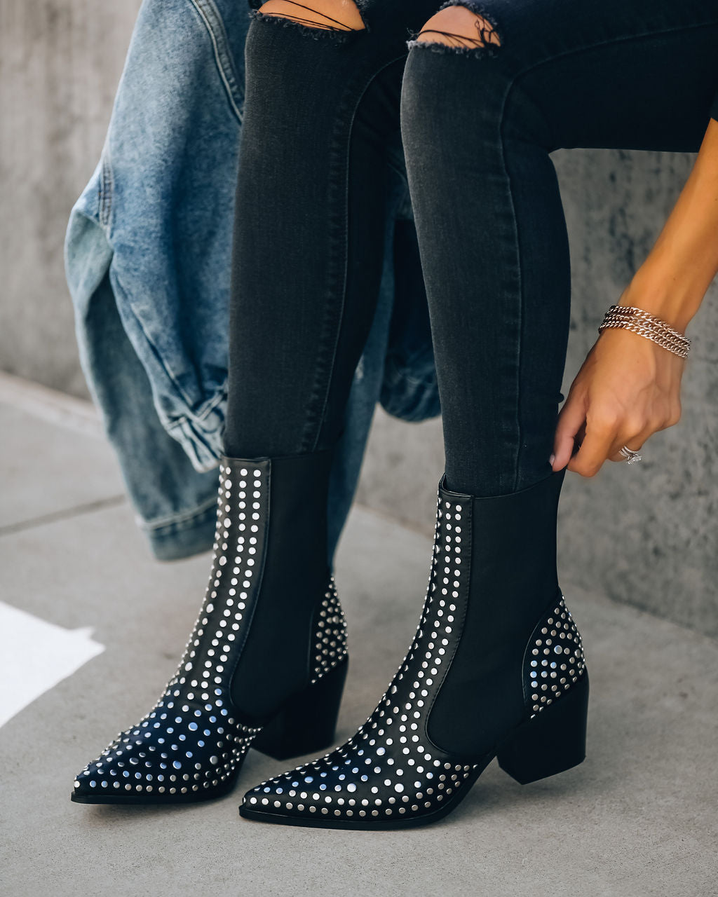 Motorway Studded Heeled Chelsea Boot - Se7enfashion