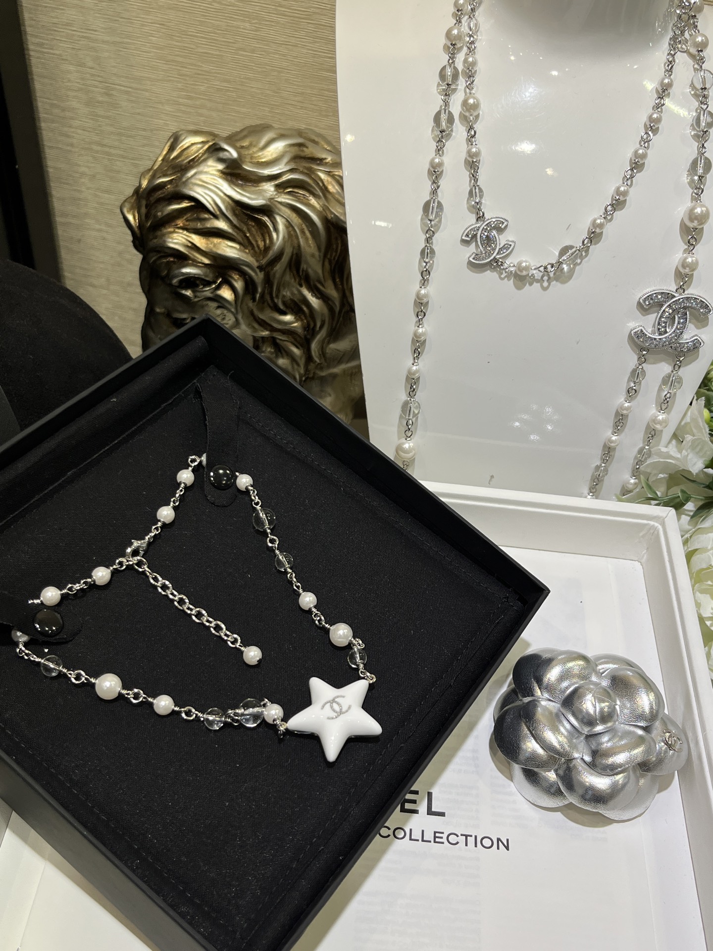Chanel Black White Pearls Shiny Star Pendant Necklace - Original Replica Club