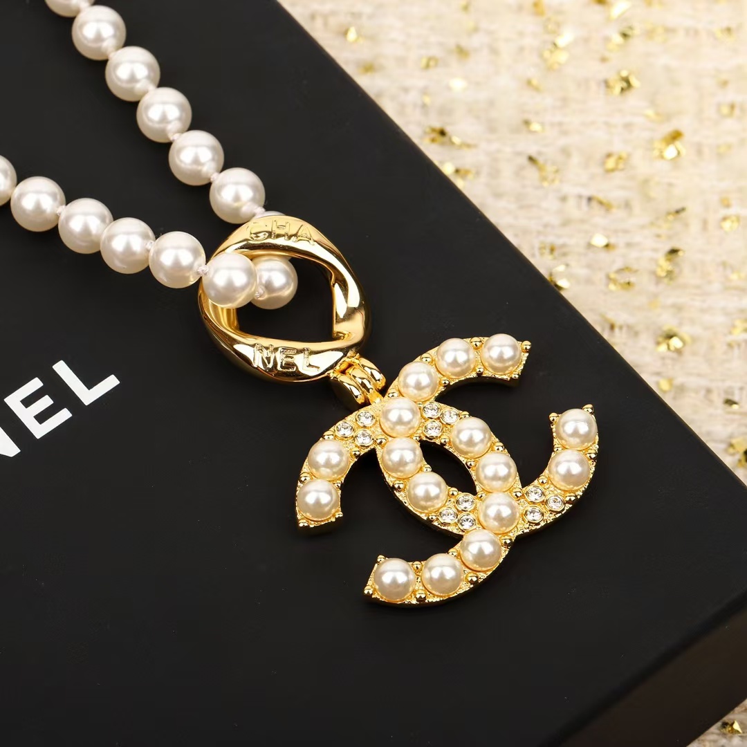 Chanel Diamond Pearl Paved Double C Pendant Pearl Necklace - Original Replica Club