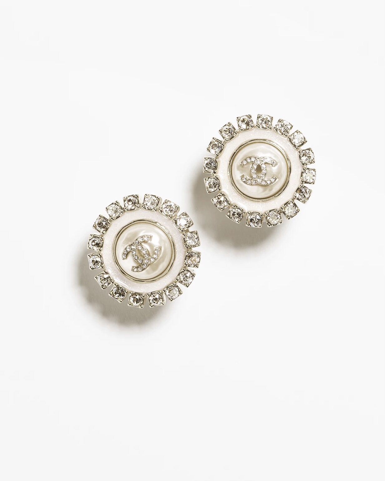 Chanel Sunflower Diamond Round Stud Earrings - Original Replica Club