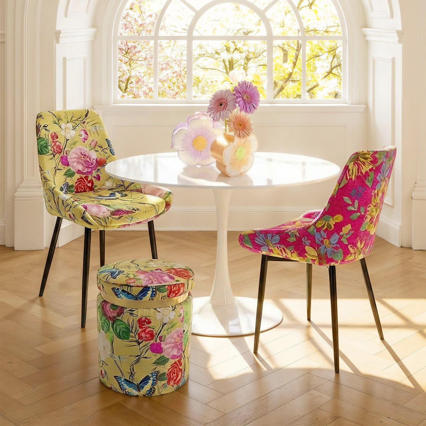 Stoel East Side Flower Fever roze Kare Design