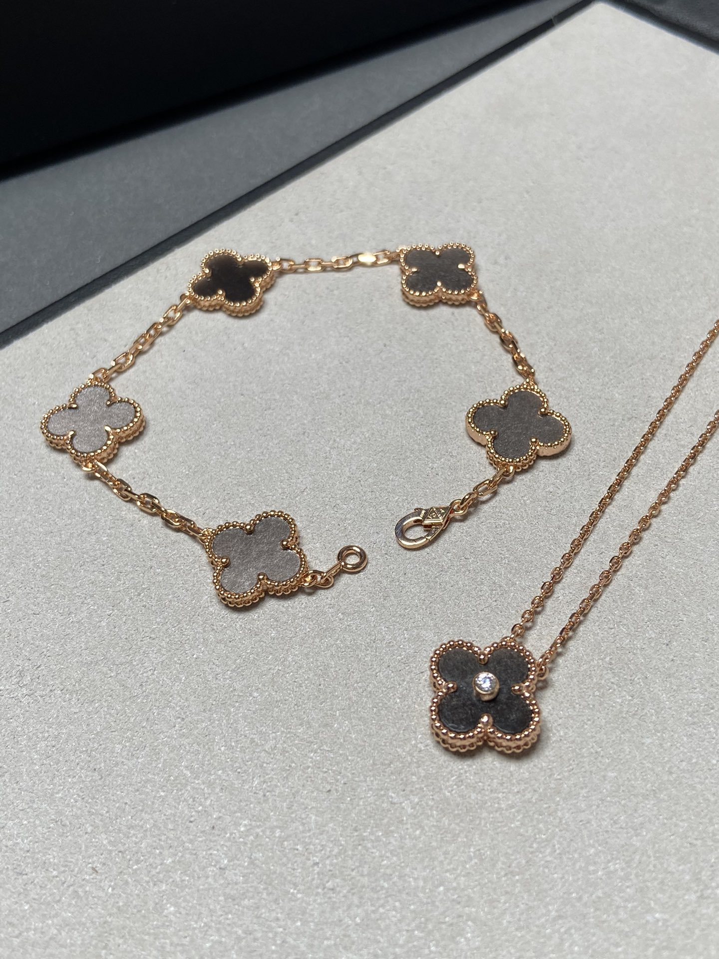 VCA Obsidian Alhambra Bracelet Necklace - Original Replica Club