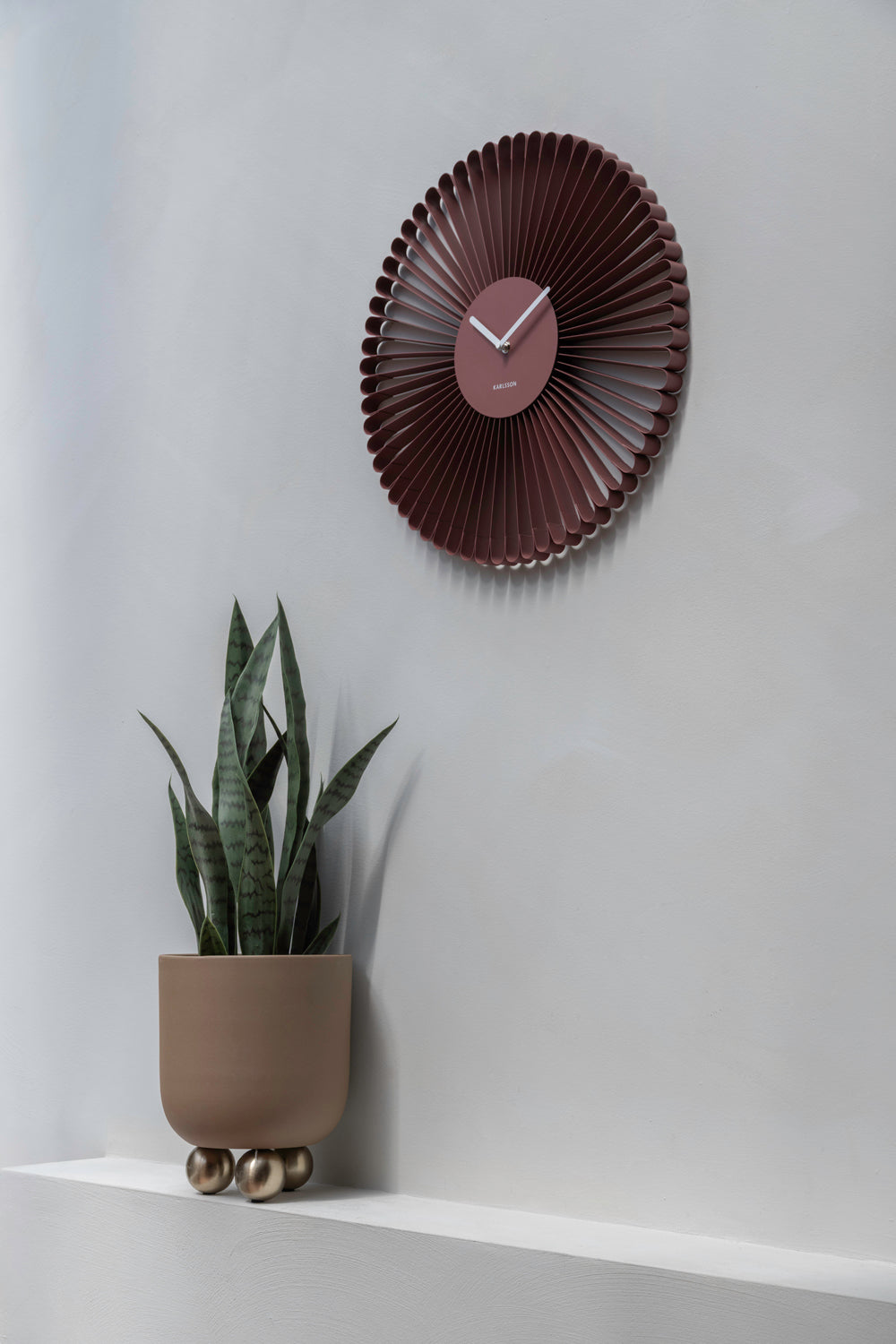 Karlsson - Wall Clock Cascara