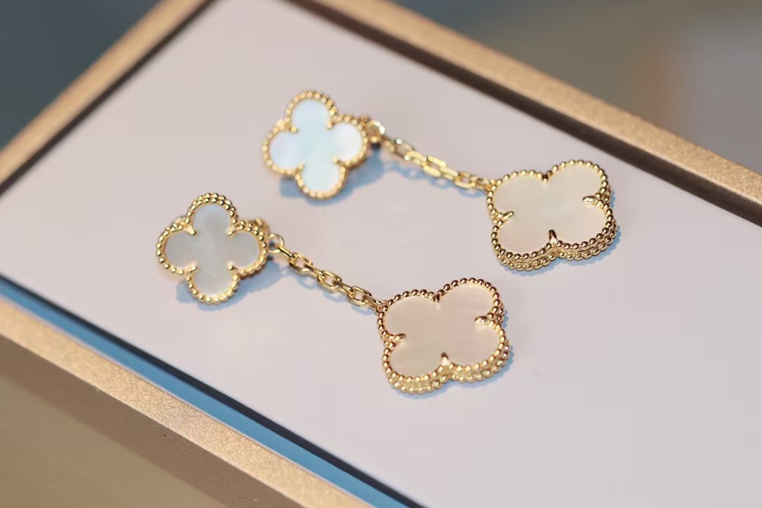 VCA Magic Alhambra Earrings, 2 Motifs - Original Replica Club