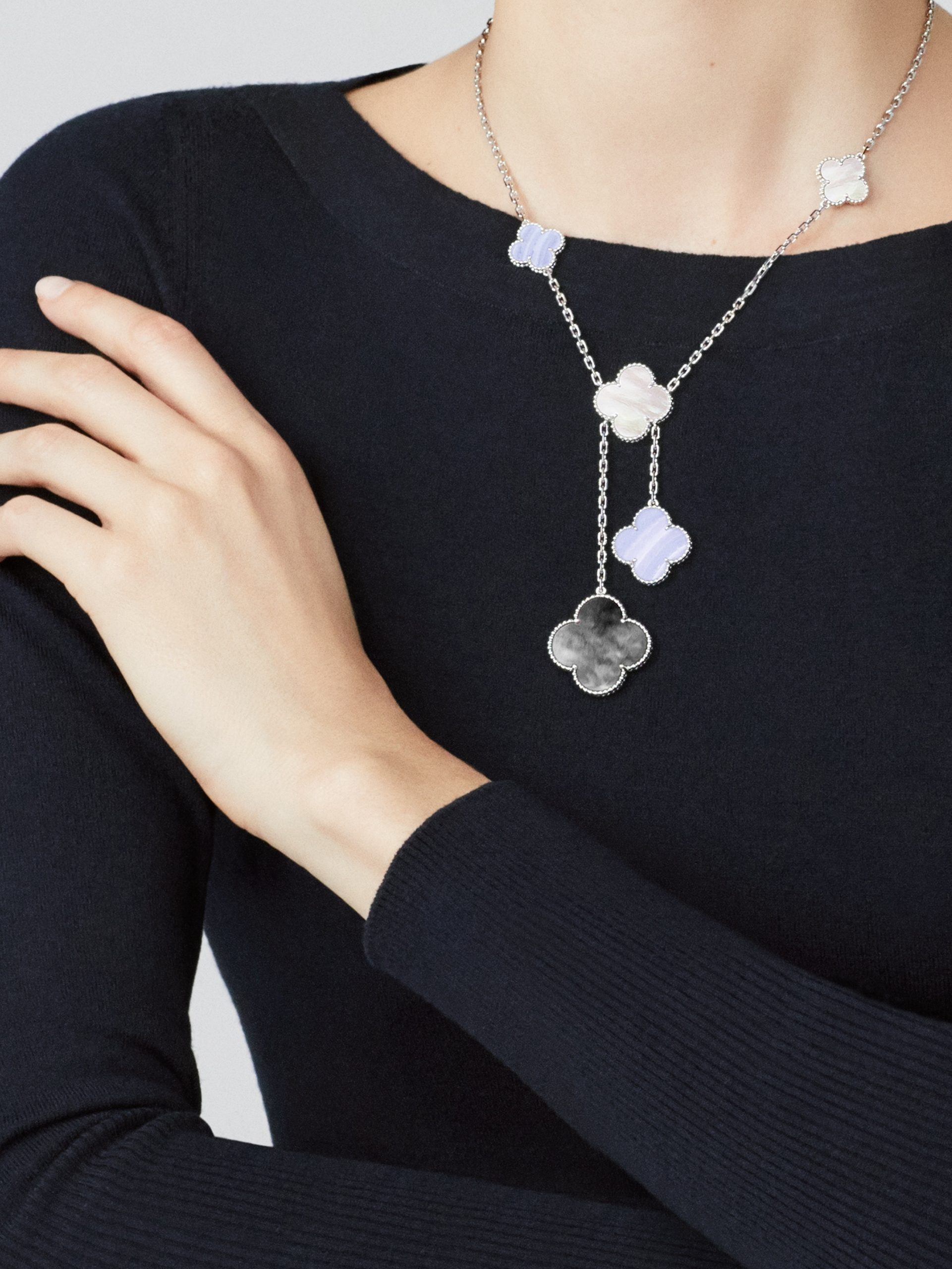 Replicate Magic Alhambra necklace, 6 motifs(1:1 replica) - Original Replica Club