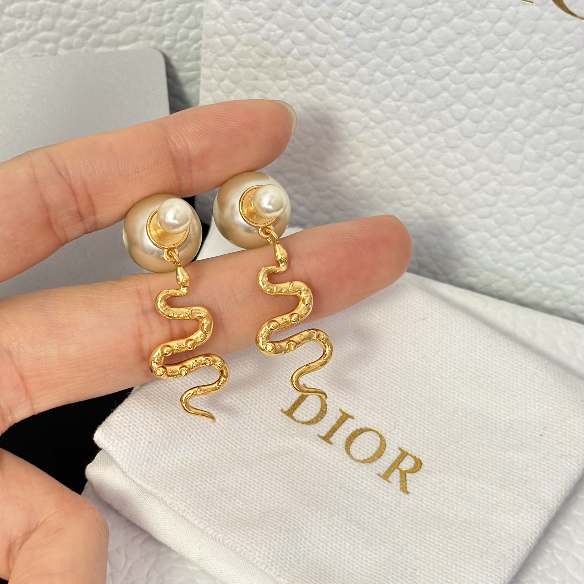 2025 Dior Dragon Pearl Earrings - Original Replica Club