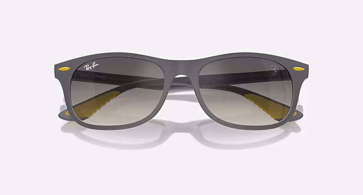 Ray-Ban RB4607M SCUDERIA FERRARI COLLECTION