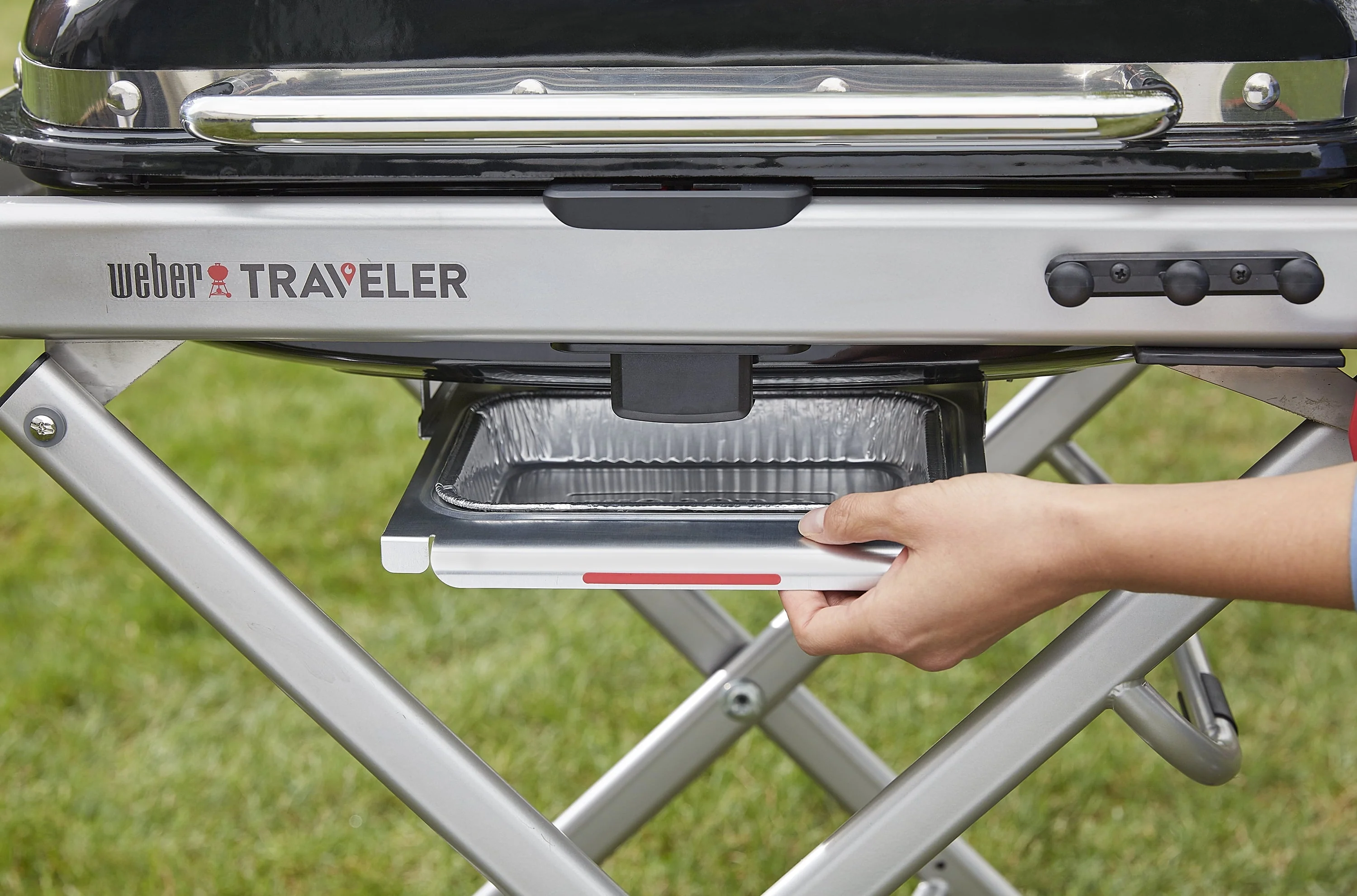 Weber Traveler Portable Propane Gas Grill, Black - Image 5