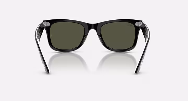 Ray-Ban ORIGINAL WAYFARER DISNEY MICKEY & MINNIE MOUSE PIXELATED