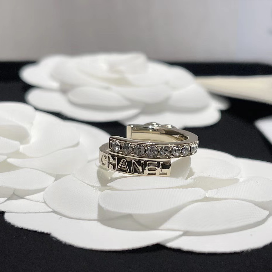 Chanel Two Row Staggered Ring - Original Replica Club