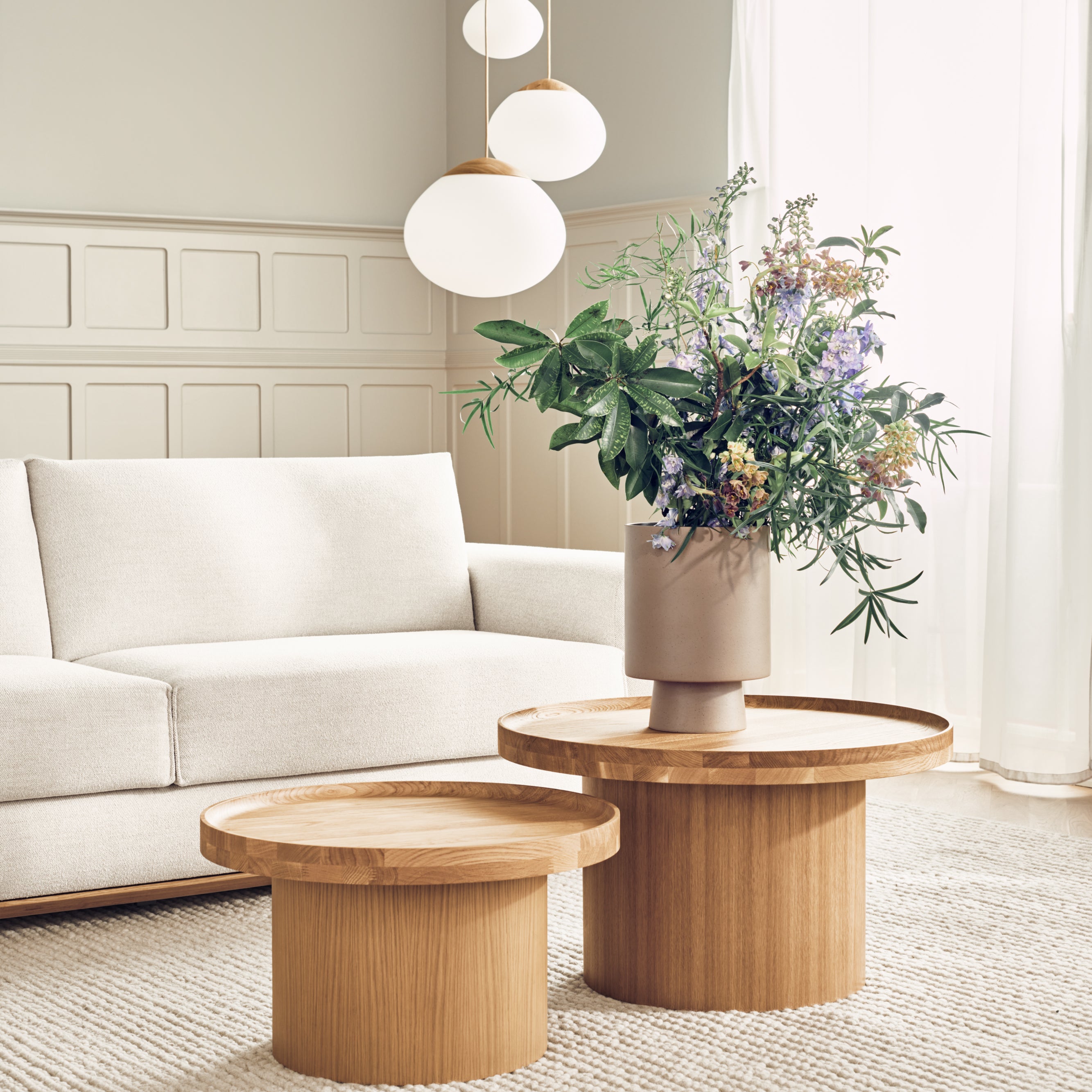 Bolia Plateau Bijzettafel - H 34 x Ø 61 cm - Gelakt Eiken