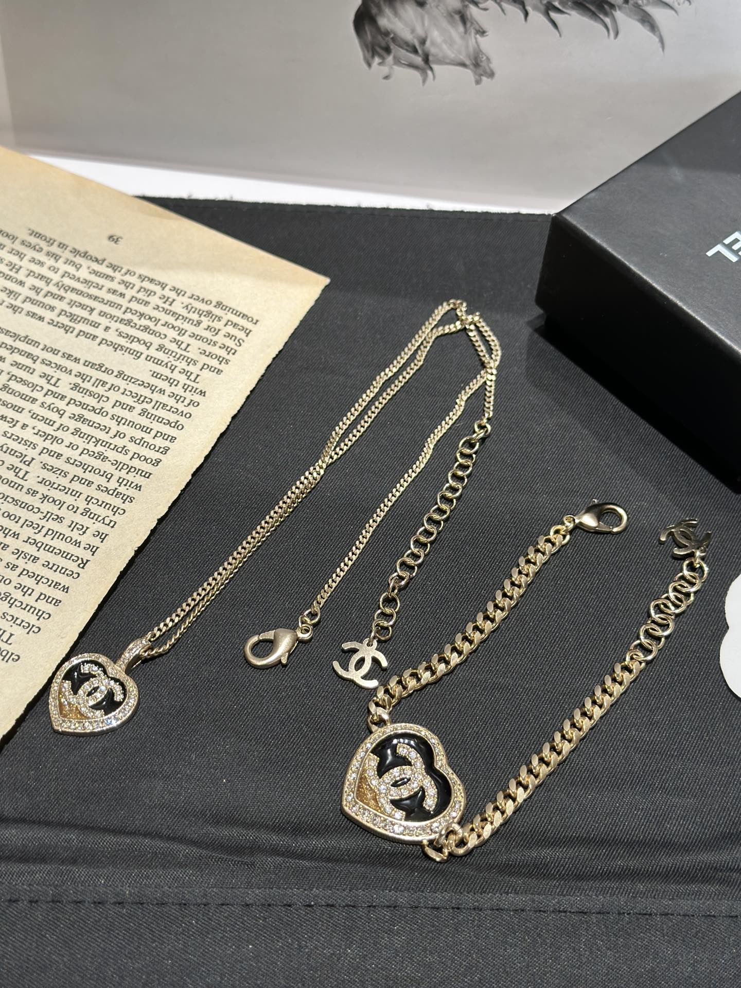 Chanel Colorblock Gold Black Heart Bracelet Earrings Necklace - Original Replica Club