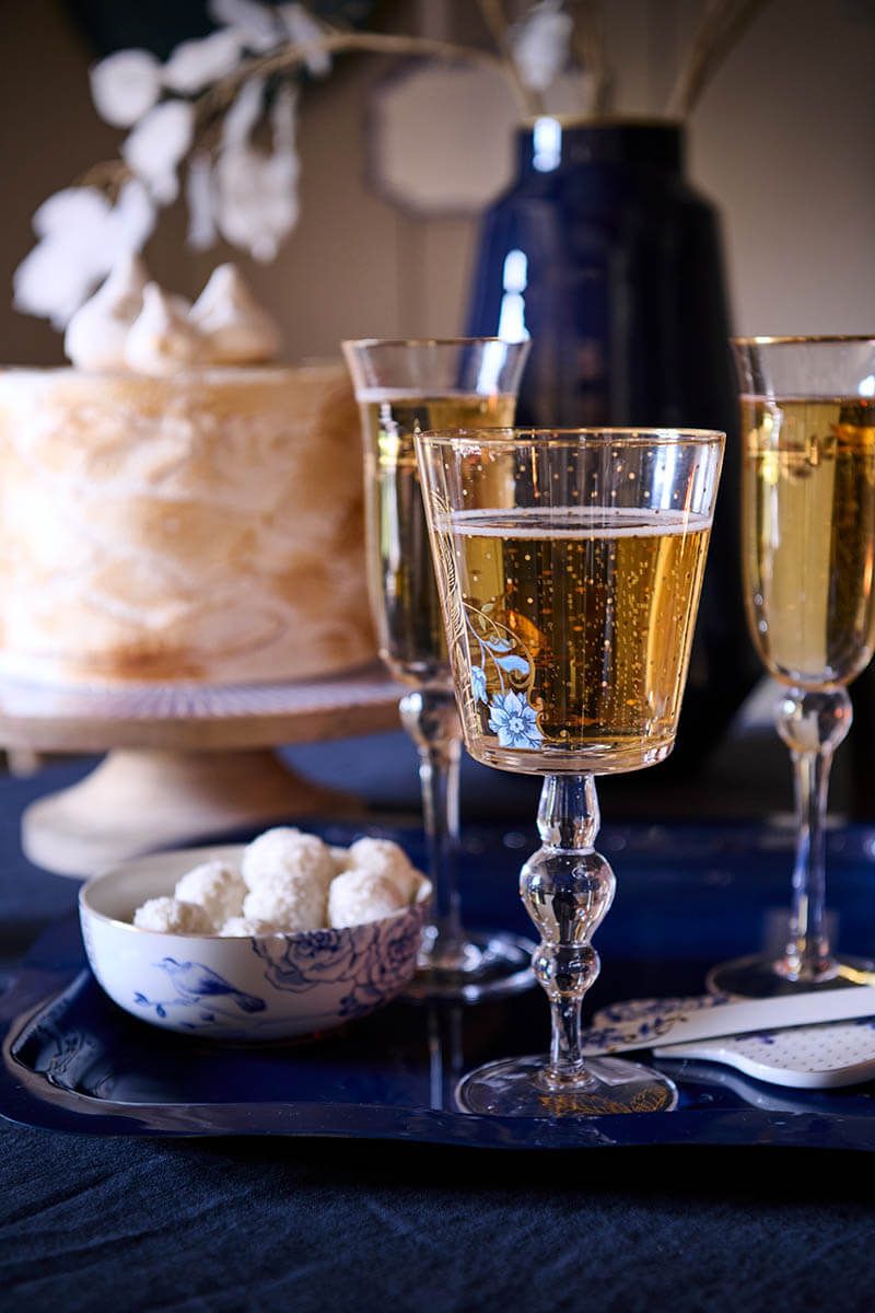 Royal Golden Flower wine glass high