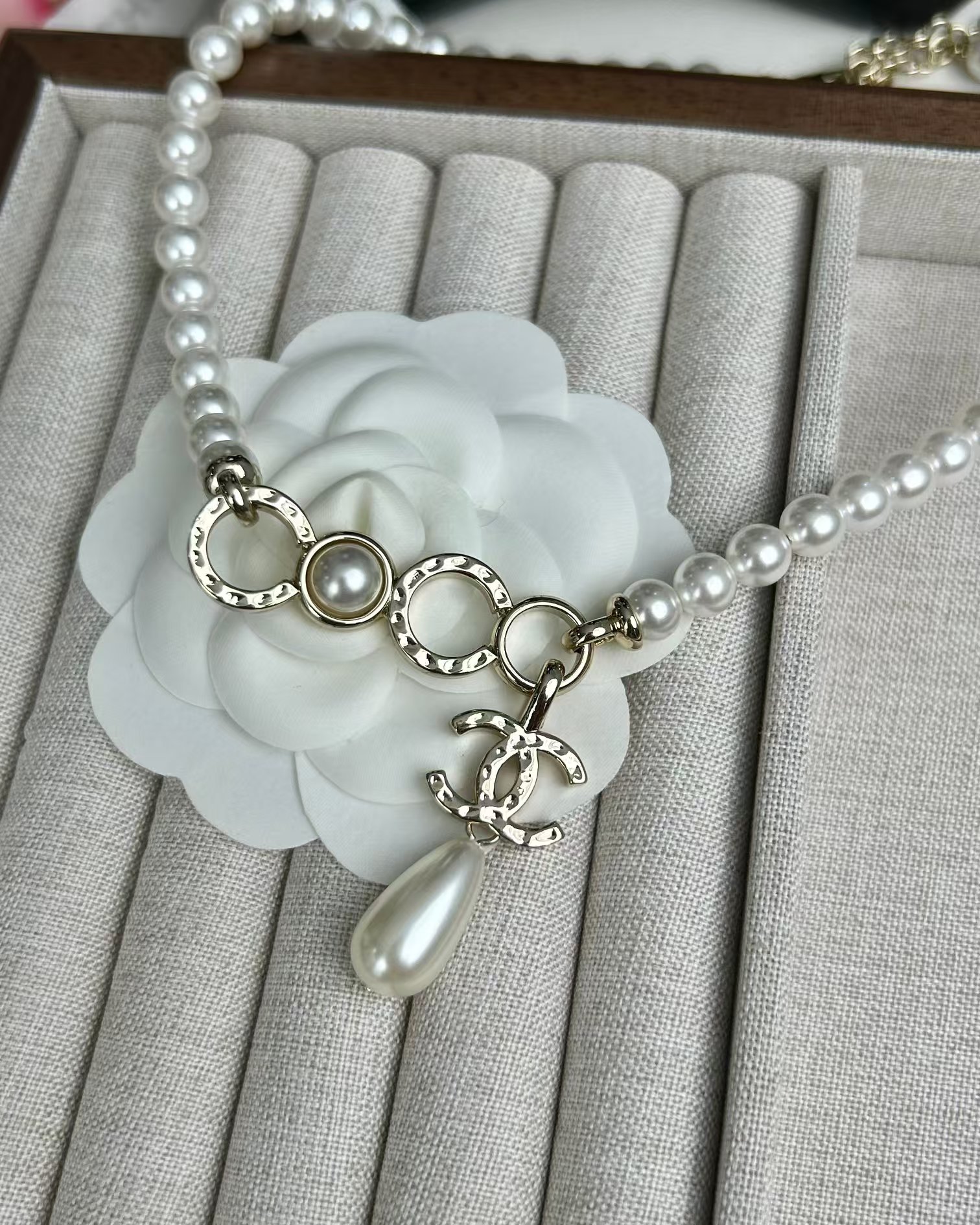 Chanel Teardrop Pearl Pendant Pearl Necklace - Original Replica Club