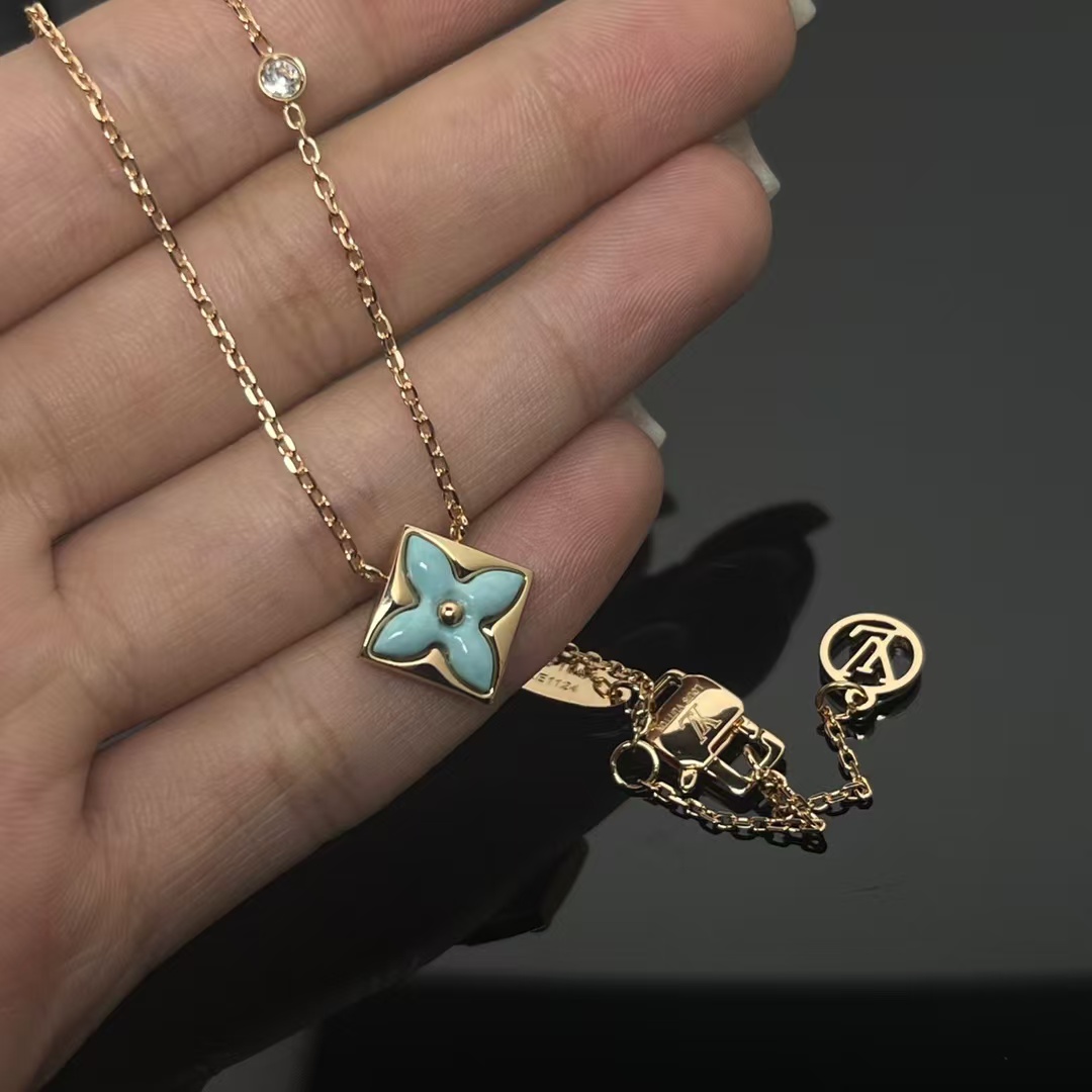 Louis Vuitton Color Blossom BB Star Pendant Necklaces - Original Replica Club