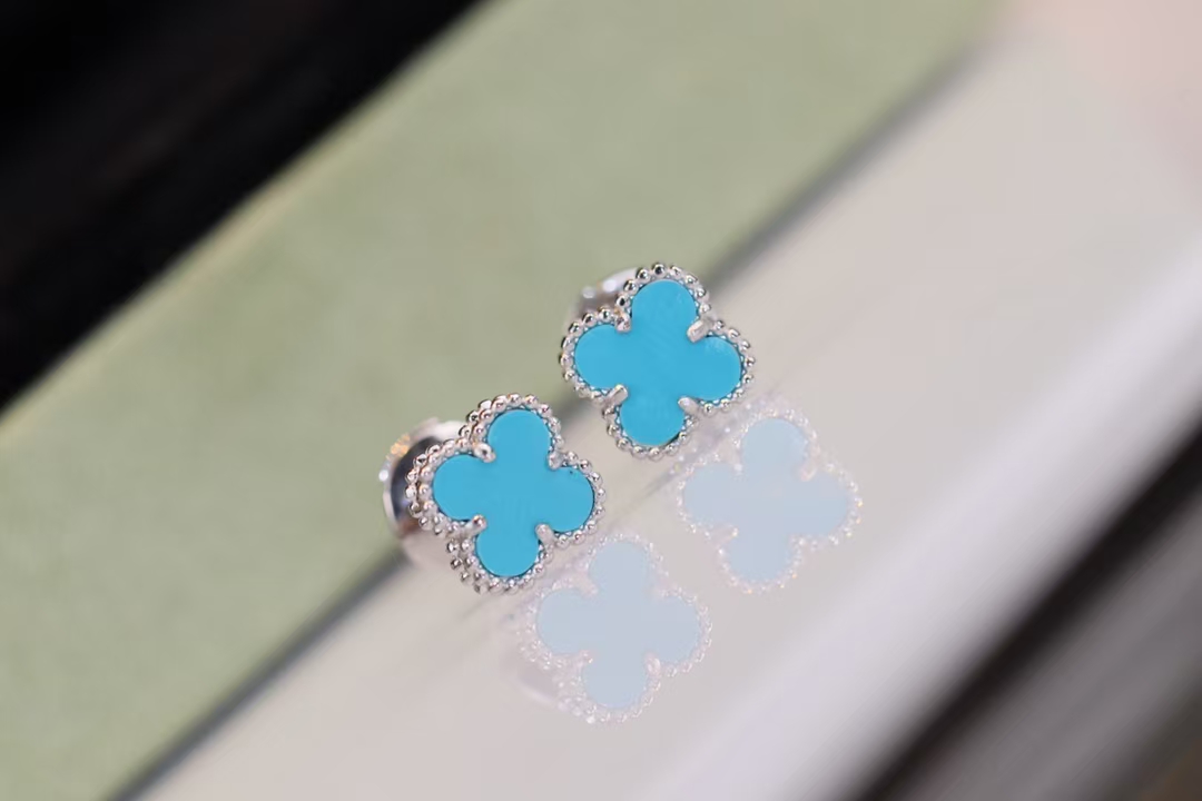 VCA Sweet Alhambra Earstuds Earring - Mini - Original Replica Club