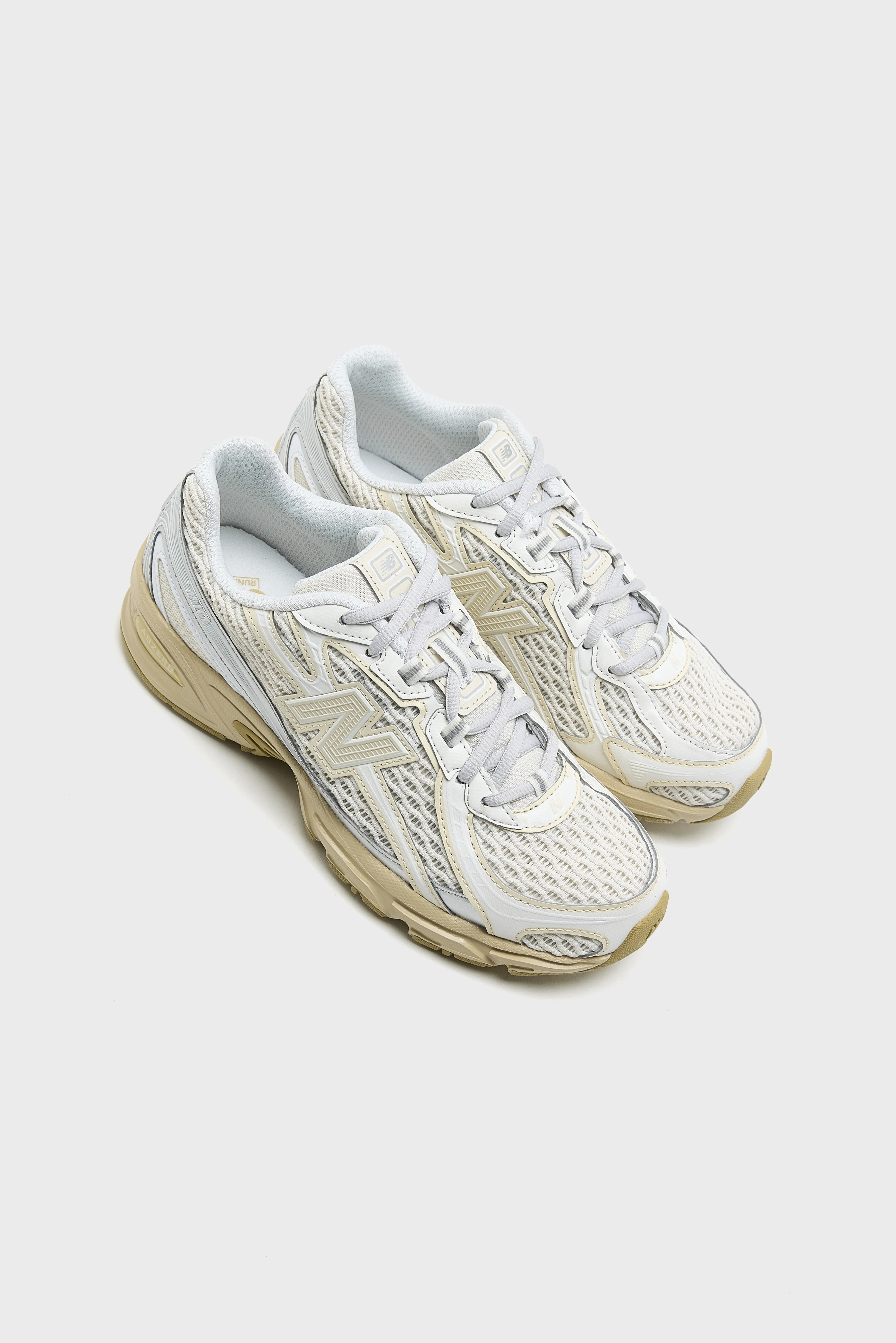 Bellerose 740 for Women  (261 / W / OFF WHITE)
