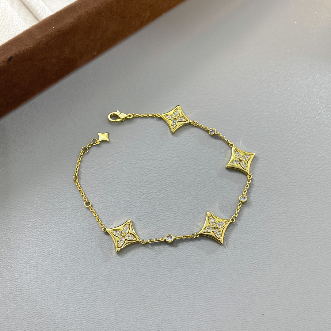 Louis Vuitton 4 Motifs Diamond Star Bracelet - Original Replica Club