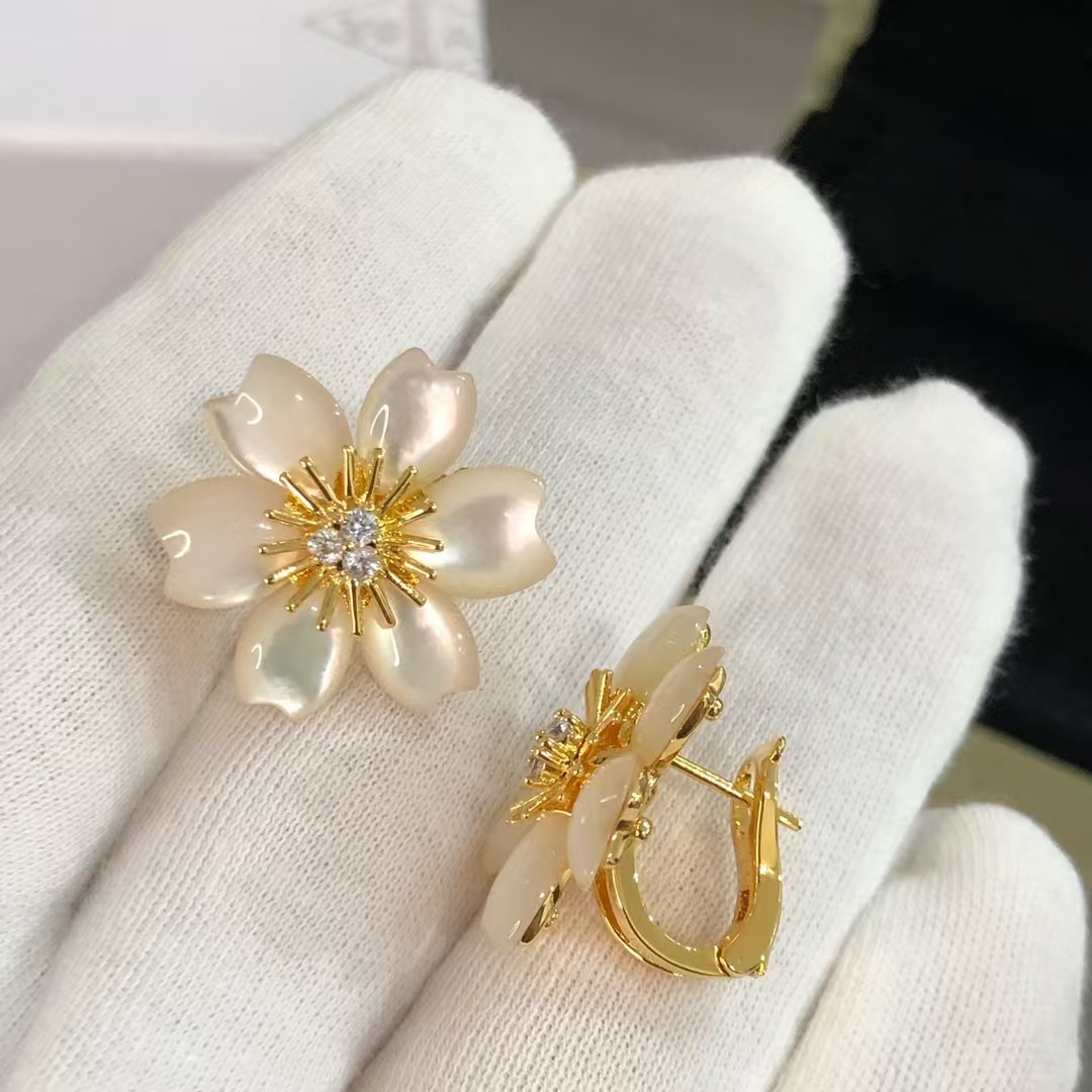 VCA Rose de Noël Christmas Earrings - Original Replica Club