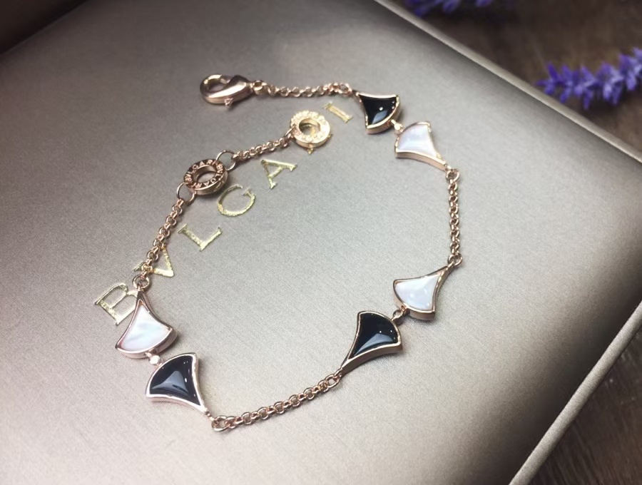 Bvlgari Divas' Dream Bracelet - Original Replica Club