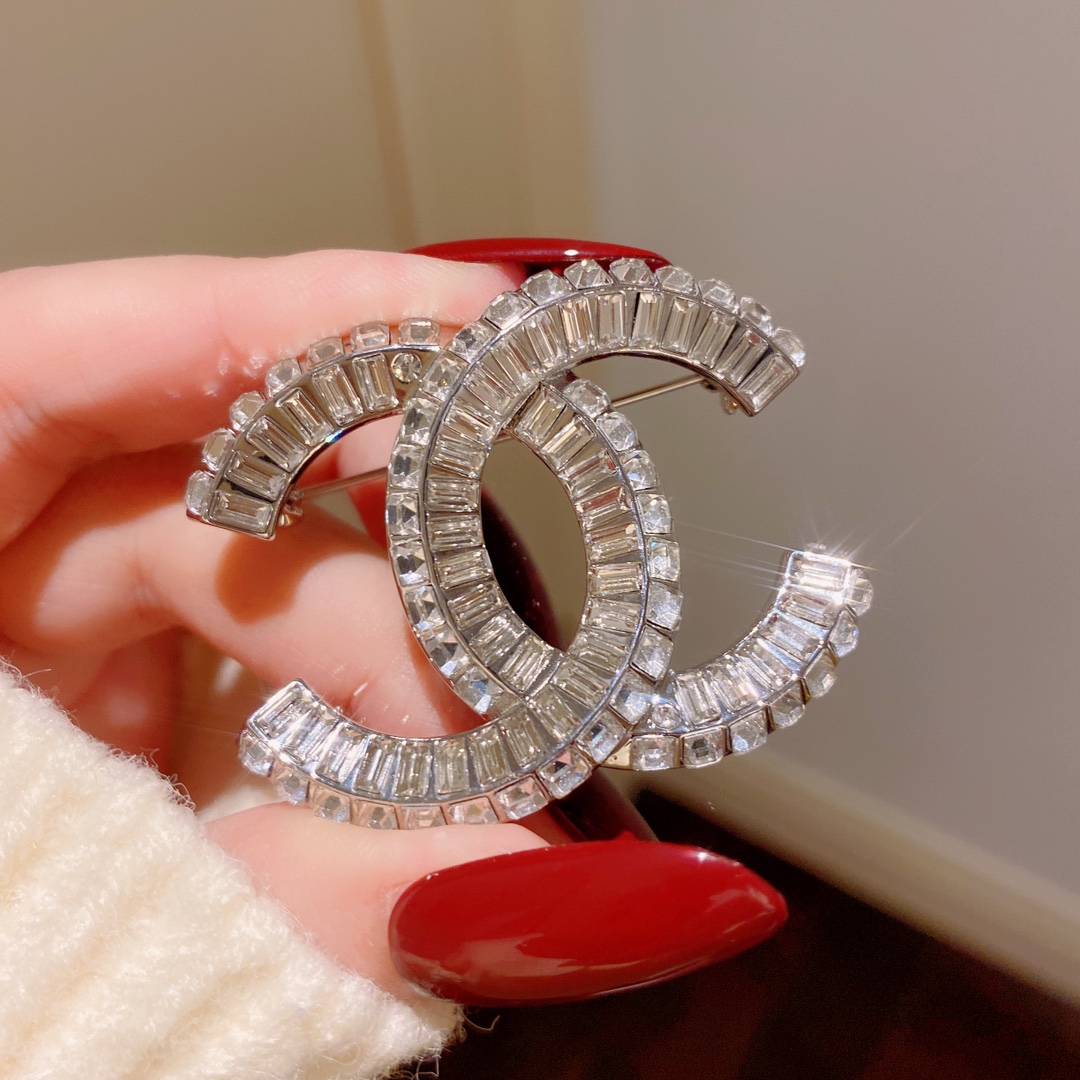 Chanel Rectangular Rhinestone CC Brooch - Original Replica Club
