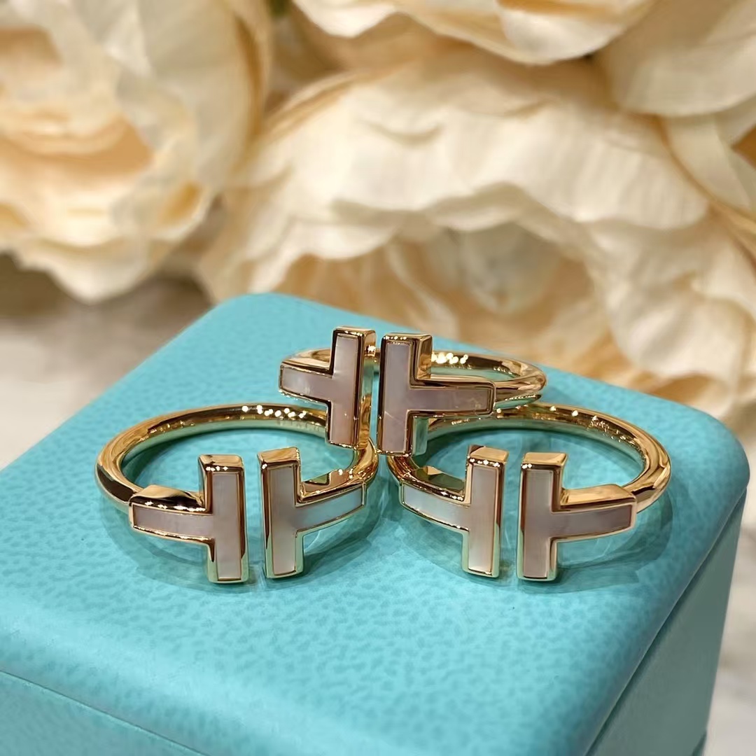 Tiffany Mother of Pearl Double T Ring - Original Replica Club