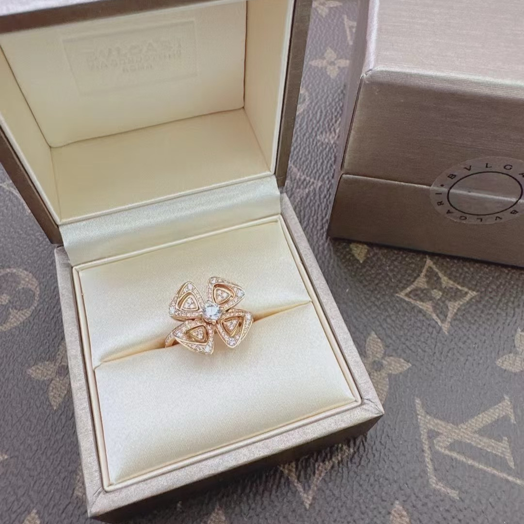 Bvlgari Fiorever Ring - Original Replica Club