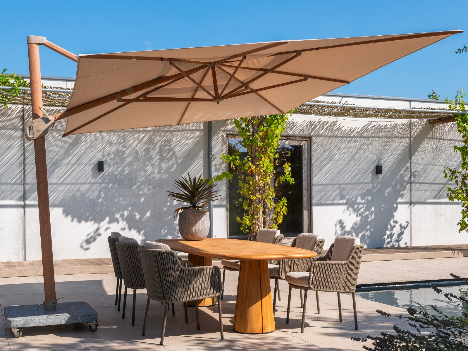 4-Seasons Hacienda zweefparasol 300 x 400 cm. - Woodlook Sand
