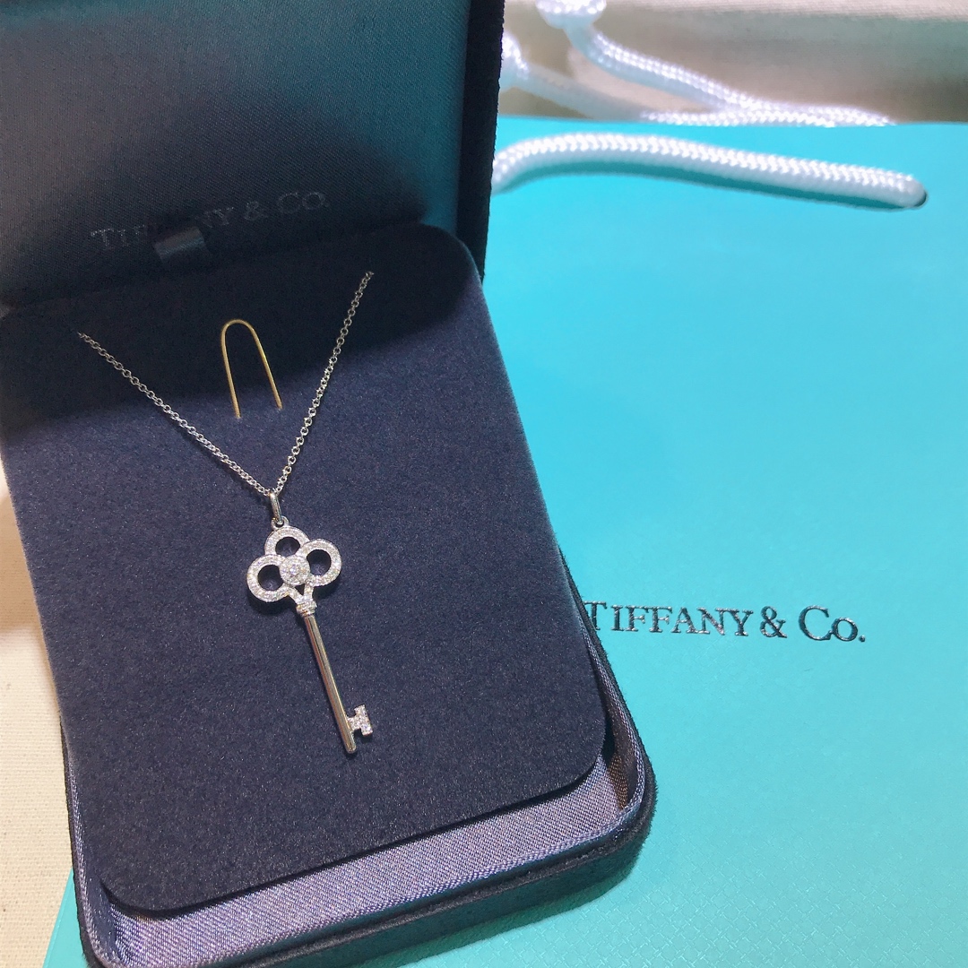 Tiffany Crown Key Pendant Necklace - Original Replica Club