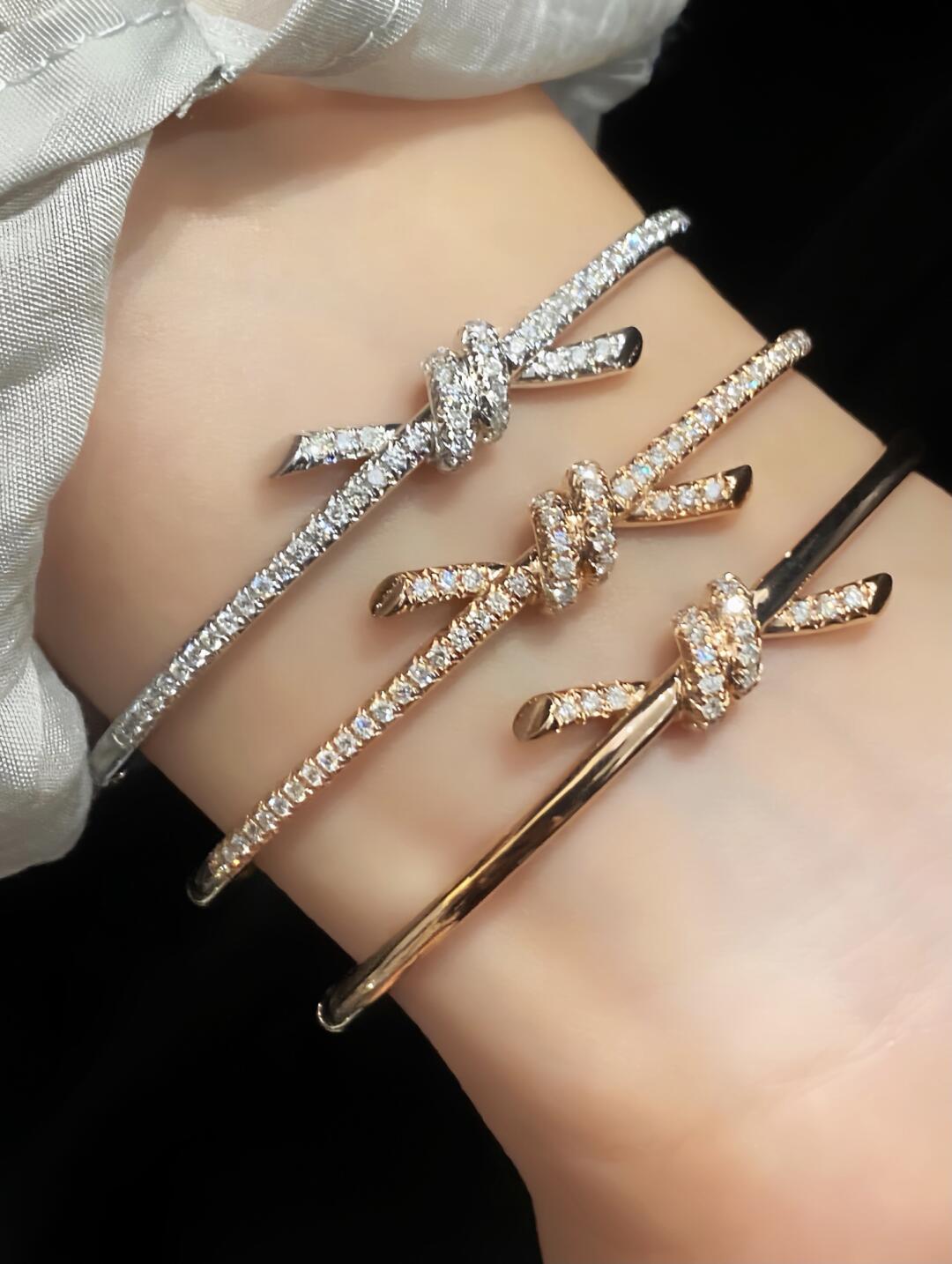Tiffany Paved Diamond Knot Bangle Bracelet - Original Replica Club
