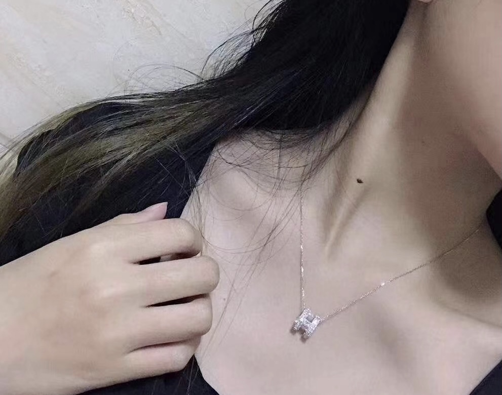 Hermes Diamond Paved H Pendant Necklace - Original Replica Club