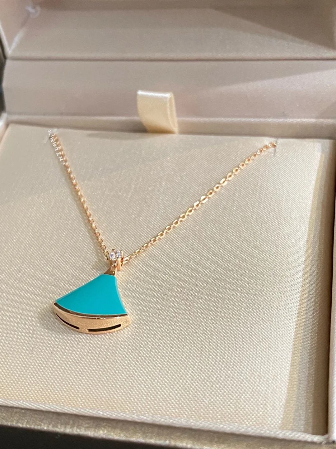 Bvlgari Divas' Dream Necklace - Original Replica Club