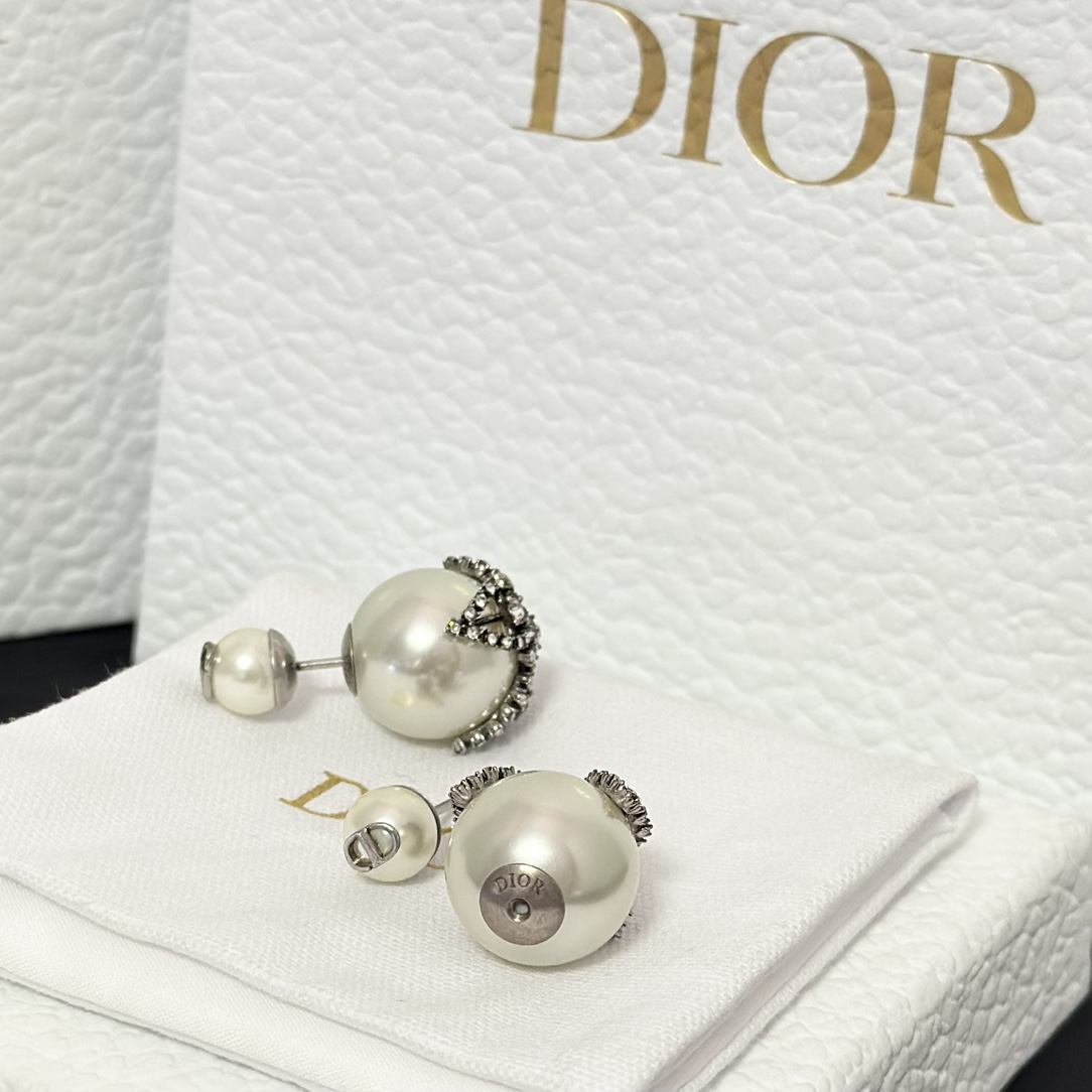 Dior Butterfly Paved on Pearl Stud Earrings - Original Replica Club