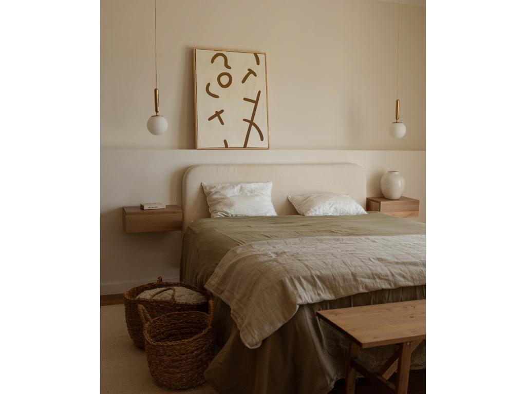 Cuadro decorativo sobre lienzo de algodón con marco de madera marrón claro pintado artesanalmente con pintura al oleo de 60x80cm - VIRGINIA - Hogarmagic