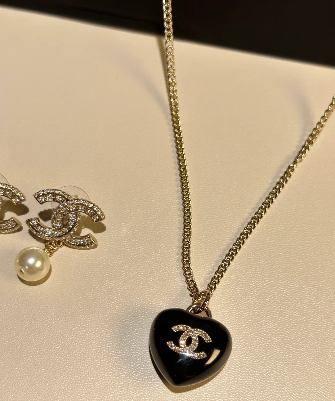Chanel Black Heart Pendant Necklace and CC Pearl Drop Earrings - Original Replica Club